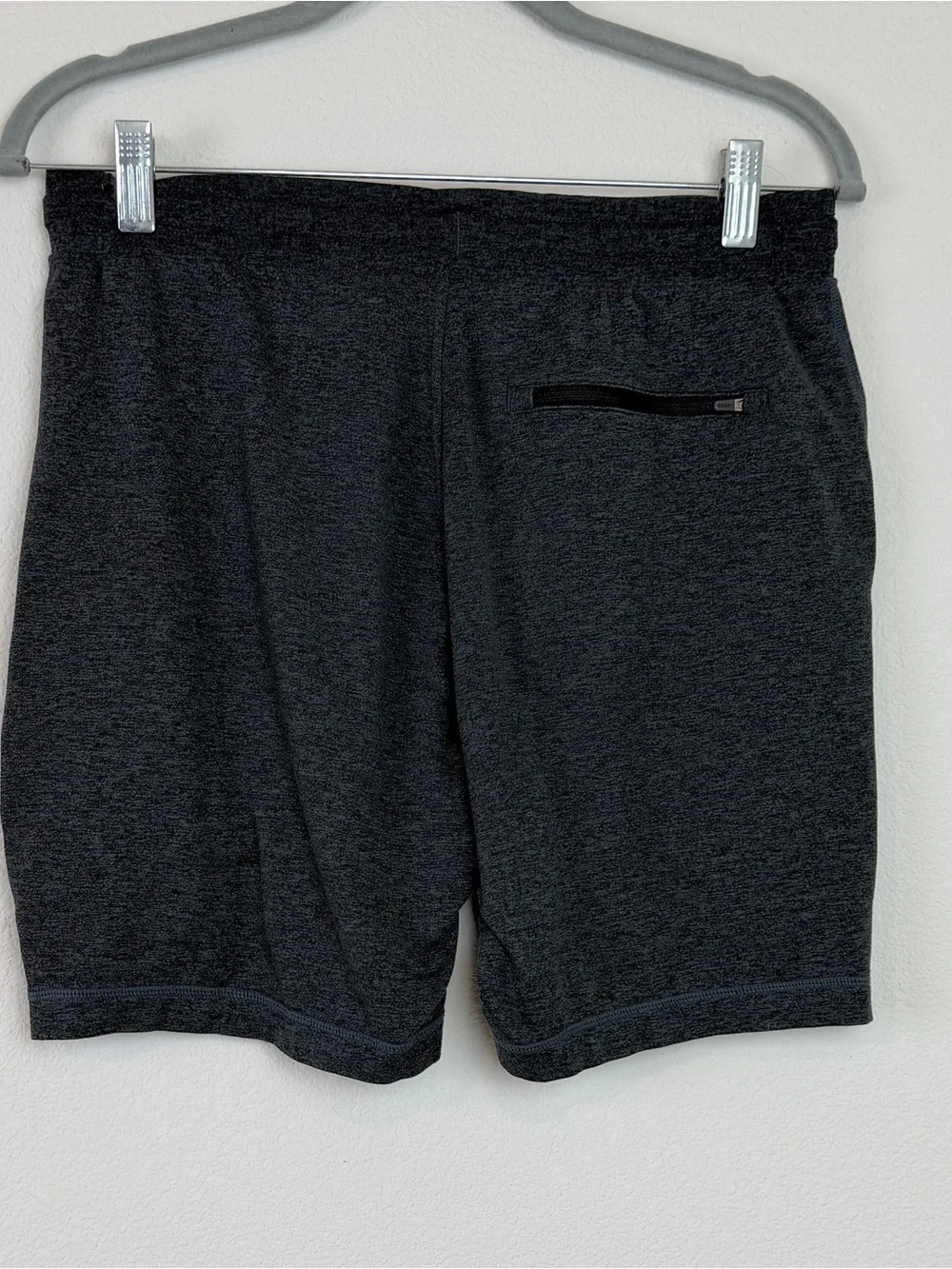 Vuori Men’s Pronto Performance shorts | Small | Grey